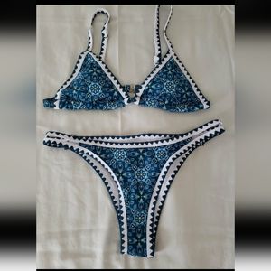 Brazilian Cut Bottom/Sliding Triangle Top Blue Paisley Print Bikini - NWOT